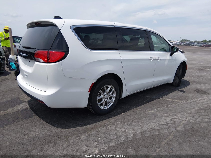 2025 Chrysler Voyager VIN 2C4RC1CG1SR594250 IAAI salvage auction — LEFT FRONT, Salvage Title, sold $8,450 on 2026-07-07 (photo 4)