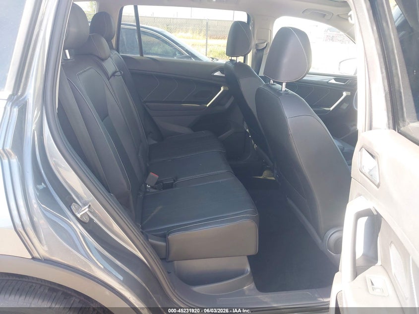 2022 Volkswagen Tiguan VIN 3VV2B7AX4NM037923 IAAI salvage auction — FRONT END, Salvage Title, sold $6,600 on 2026-07-05 (photo 8)