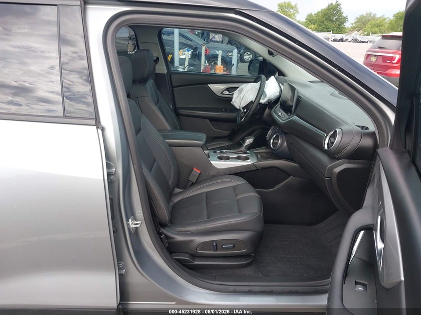 2024 Chevrolet Blazer VIN 3GNKBJRS2RS148032 IAAI salvage auction — FRONT END, Salvage Title, sold $8,900 on 2026-07-24 (photo 5)