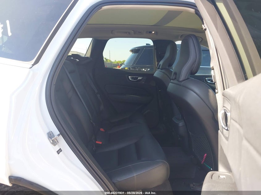 2019 Volvo Xc60 VIN LYVA22RK2KB227405 IAAI salvage auction — REAR END, Original (Texas), sold $7,200 on 2026-07-22 (photo 8)