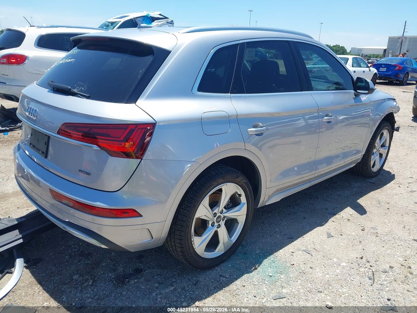 2021 Audi Q5 VIN WA1BAAFY5M2069425 IAAI salvage auction — FRONT END, Salvage Title, sold $9,300 on 2026-07-23 (photo 4)