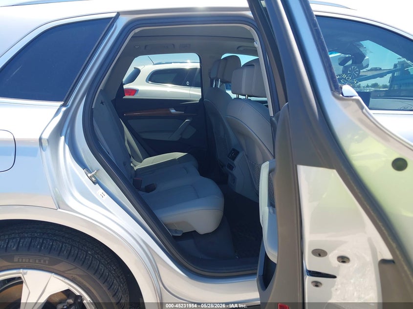 2021 Audi Q5 VIN WA1BAAFY5M2069425 IAAI salvage auction — FRONT END, Salvage Title, sold $9,300 on 2026-07-23 (photo 8)