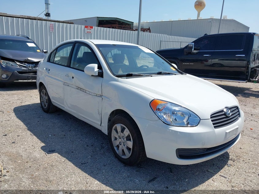 2009 Hyundai Accent VIN KMHCN46CX9U387357 IAAI salvage auction — SIDE, Original (Texas), sold $725 on 2026-07-29 (photo 1)