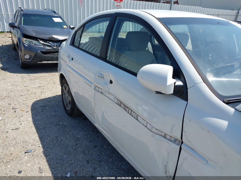 2009 Hyundai Accent VIN KMHCN46CX9U387357 IAAI salvage auction — SIDE, Original (Texas), sold $725 on 2026-07-29 (photo 6)