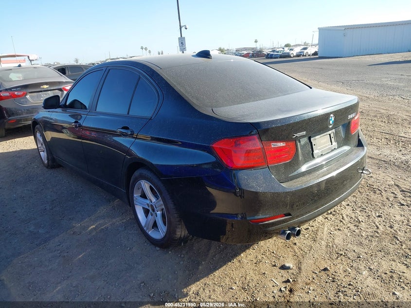 2015 BMW 3er VIN WBA3B5C52FP654362 IAAI salvage auction — NORMAL WEAR, Clear-Dealer Only (Arizona), sold $300 on 2026-07-14 (photo 3)