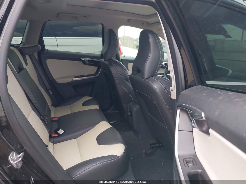 2017 Volvo Xc60 VIN YV449MRR5H2120261 IAAI salvage auction — SIDE, Salvage Title, sold $1,700 on 2026-07-20 (photo 8)
