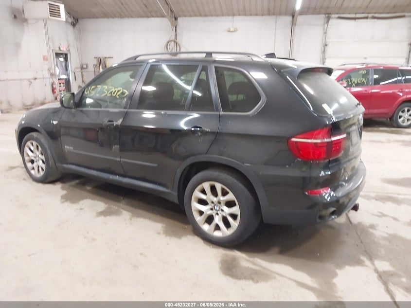 2011 BMW X5 VIN 5UXZV4C57BL739938 IAAI salvage auction — NORMAL WEAR, Clear (Pennsylvania), sold $225 on 2026-07-09 (photo 3)