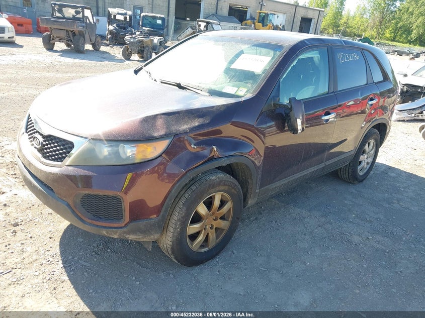 2011 Kia Sorento VIN 5XYKT3A19BG005090 IAAI salvage auction — ROLLOVER, Mv-907A (New York), sold $925 on 2026-07-09 (photo 2)