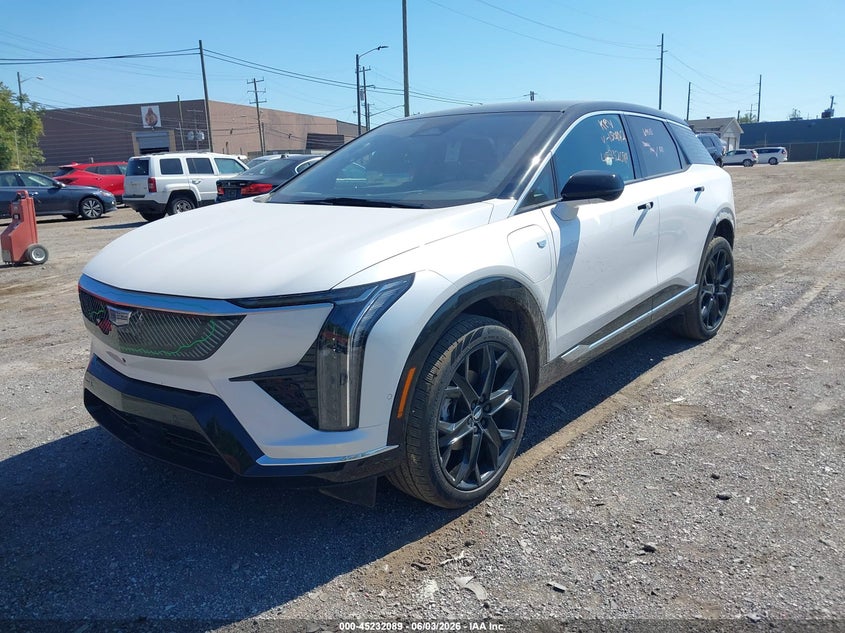 2025 Cadillac Optiq VIN 3GYK3DMR9SS150842 IAAI salvage auction — REAR END, Salvage Title, sold $14,300 on 2026-07-30 (photo 2)