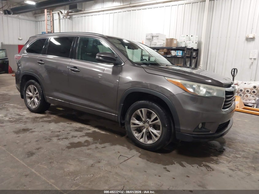 2015 Toyota Highlander VIN 5TDJKRFH3FS114967 IAAI salvage auction — HAIL, Salvage Title, sold $6,850 on 2026-07-07 (photo 1)