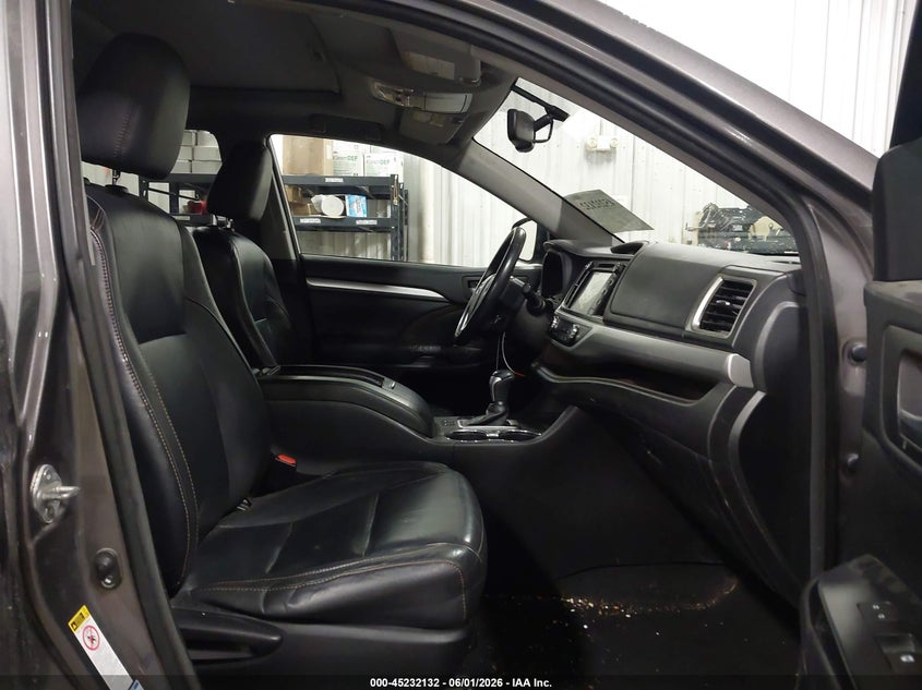 2015 Toyota Highlander VIN 5TDJKRFH3FS114967 IAAI salvage auction — HAIL, Salvage Title, sold $6,850 on 2026-07-07 (photo 5)