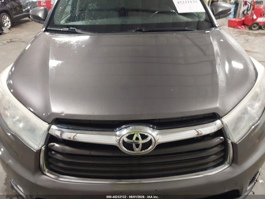 2015 Toyota Highlander VIN 5TDJKRFH3FS114967 IAAI salvage auction — HAIL, Salvage Title, sold $6,850 on 2026-07-07 (photo 6)