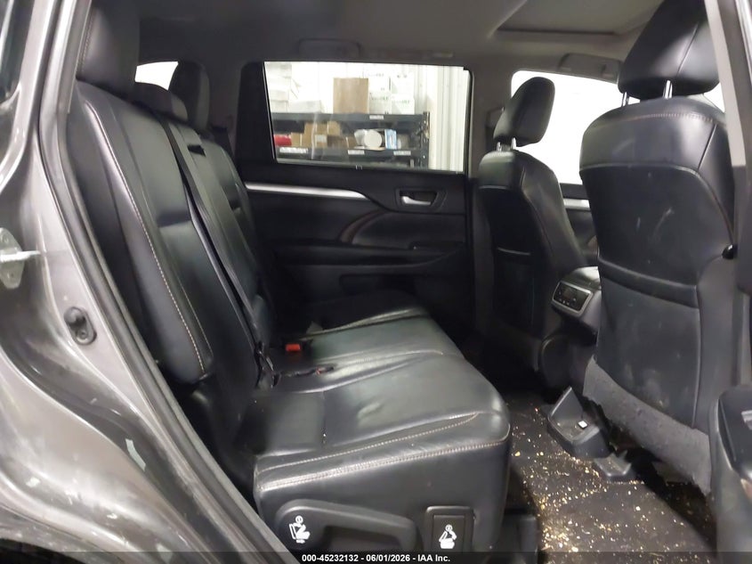 2015 Toyota Highlander VIN 5TDJKRFH3FS114967 IAAI salvage auction — HAIL, Salvage Title, sold $6,850 on 2026-07-07 (photo 8)
