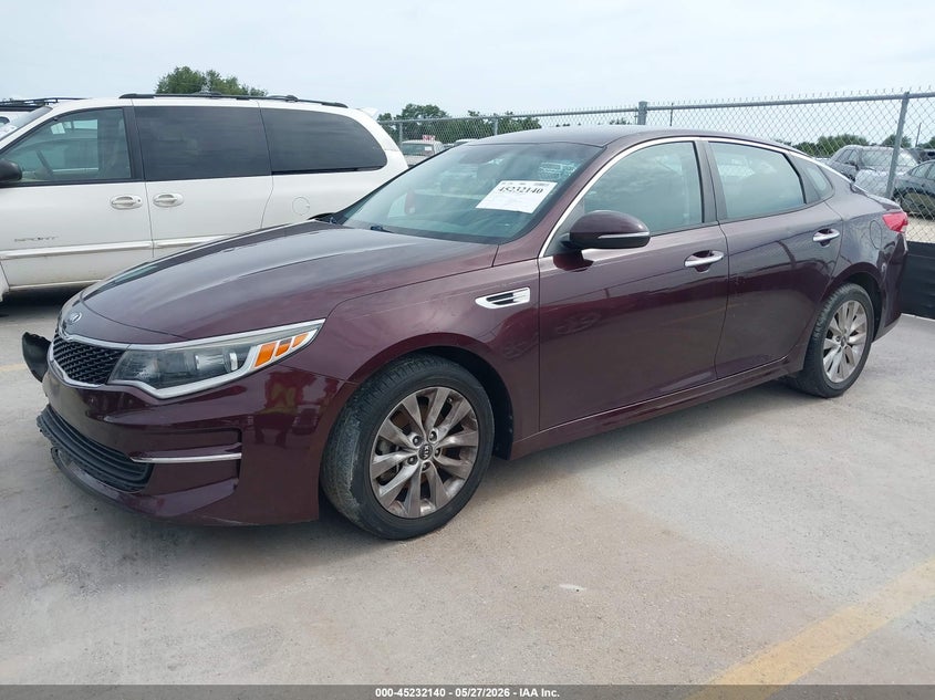 2017 Kia Optima VIN 5XXGT4L37HG122156 IAAI salvage auction — RIGHT FRONT, Original (Texas), sold $2,150 on 2026-07-30 (photo 2)