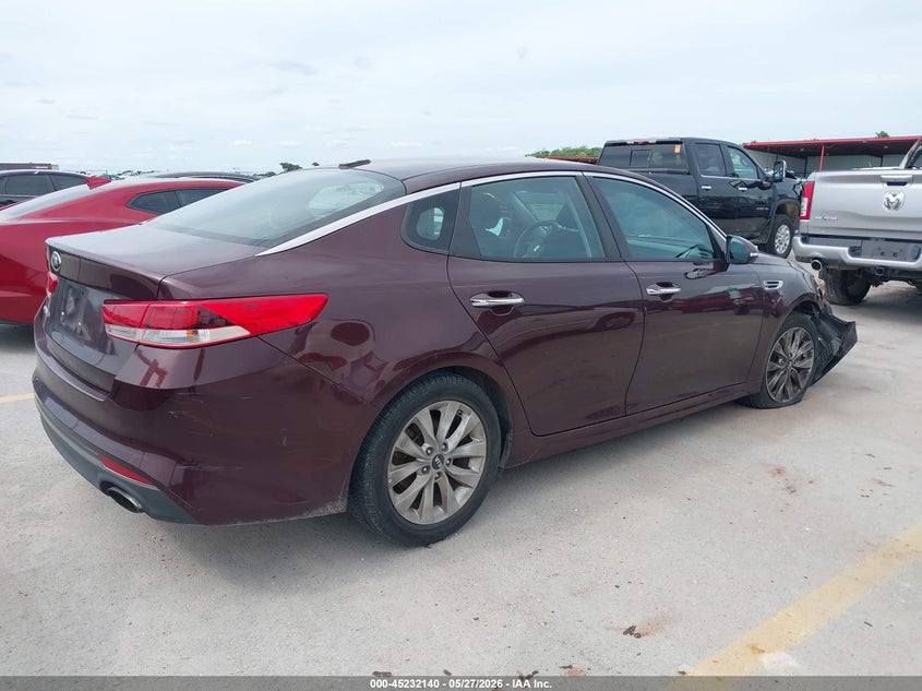 2017 Kia Optima VIN 5XXGT4L37HG122156 IAAI salvage auction — RIGHT FRONT, Original (Texas), sold $2,150 on 2026-07-30 (photo 4)