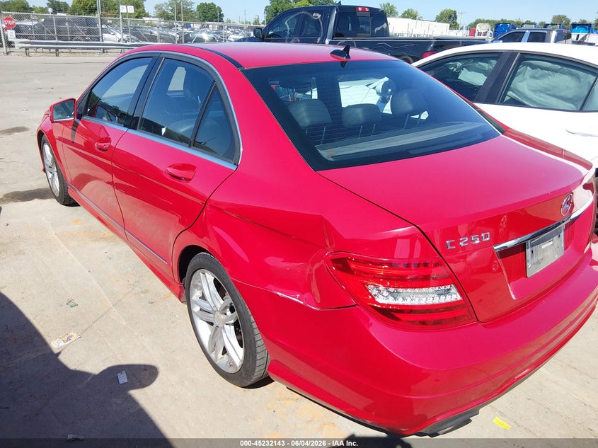2014 Mercedes-benz C-klasse VIN WDDGF4HB9ER314393 IAAI salvage auction — REAR END, Salvage Title, sold $1,250 on 2026-07-23 (photo 3)