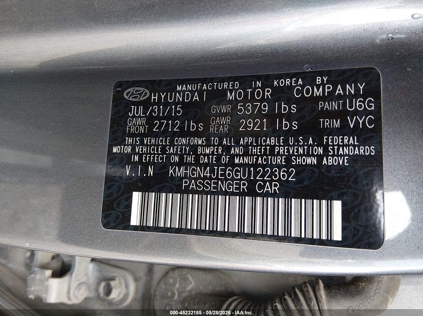 2016 Hyundai Genesis VIN KMHGN4JE6GU122362 IAAI salvage auction — WATER/FLOOD, Salvage (Louisiana), sold $2,900 on 2026-07-08 (photo 9)