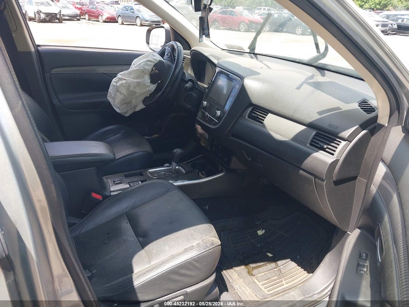 2020 Mitsubishi Outlander VIN JA4AD3A36LZ030844 IAAI salvage auction — UNKNOWN, Salvage Title, sold $2,450 on 2026-07-10 (photo 5)