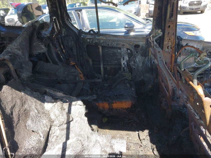 2019 Ford Transit VIN NM0GS9E28K1425774 IAAI salvage auction — INTERIOR BURN, Salvage (Massachusetts), sold $400 on 2026-07-17 (photo 8)