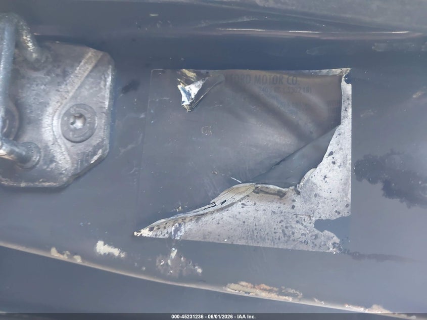 2019 Ford Transit VIN NM0GS9E28K1425774 IAAI salvage auction — INTERIOR BURN, Salvage (Massachusetts), sold $400 on 2026-07-17 (photo 9)