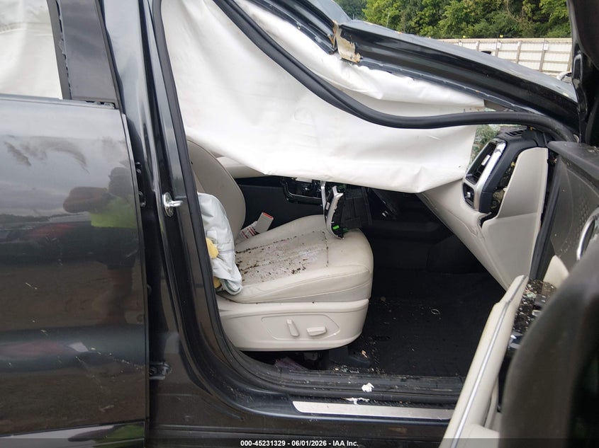 2021 Kia Sorento VIN 5XYRKDLF9MG052106 IAAI salvage auction — ROLLOVER, Salvage Title, sold $1,050 on 2026-07-15 (photo 5)