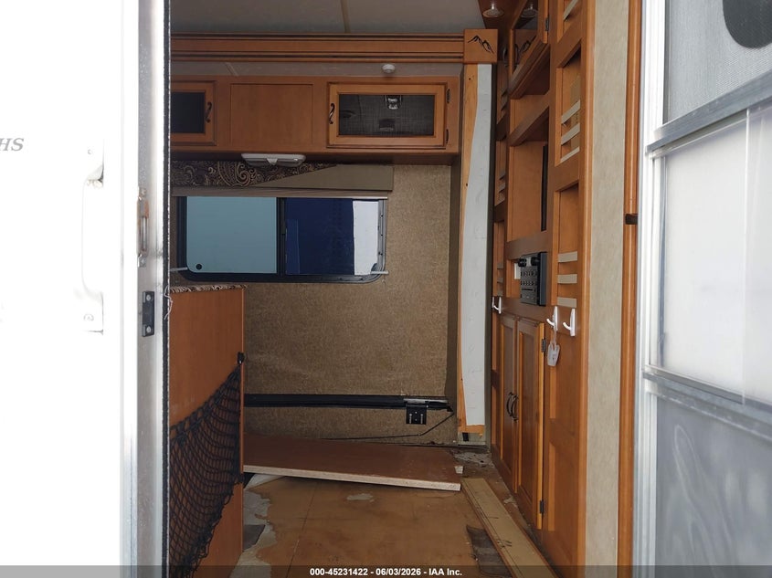 2013 Coachmen Apex VIN 5ZT2CXVB2DA002933 IAAI salvage auction — ROOF, Salvage (Pennsylvania), sold $25 on 2026-07-23 (photo 5)