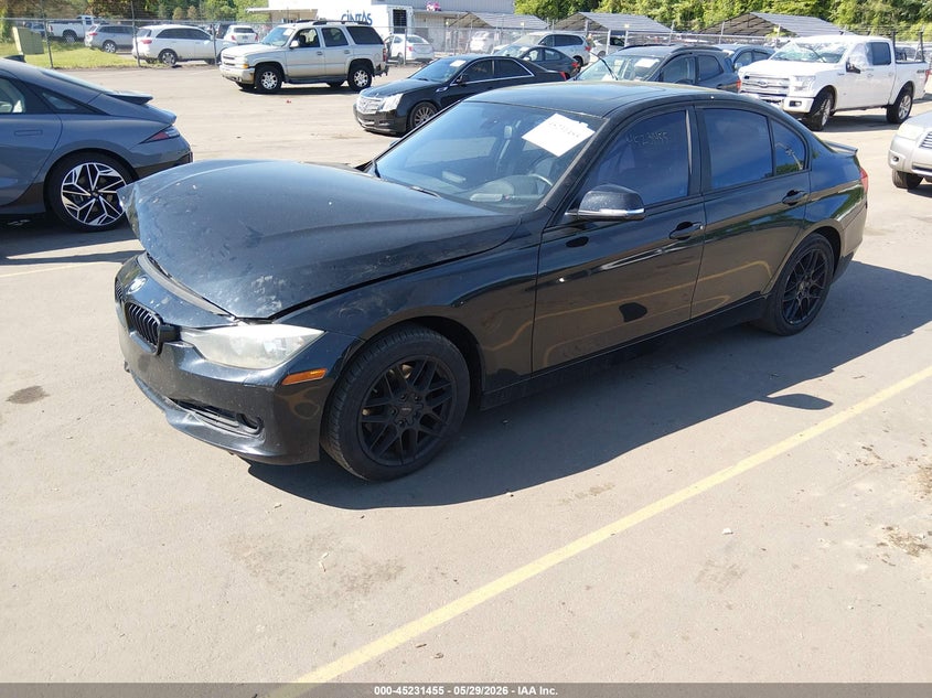 2013 BMW 3er VIN WBA3B5C57DF138646 IAAI salvage auction — RIGHT FRONT, Salvage Title, sold $650 on 2026-07-16 (photo 2)