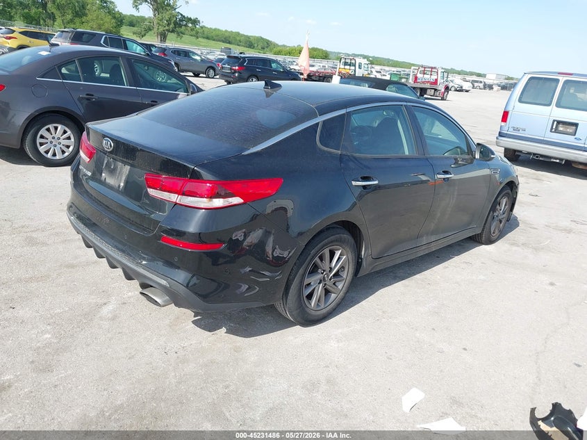 2020 Kia Optima VIN 5XXGT4L3XLG399280 IAAI salvage auction — LEFT SIDE, Salvage (Iowa), sold $2,850 on 2026-07-21 (photo 4)