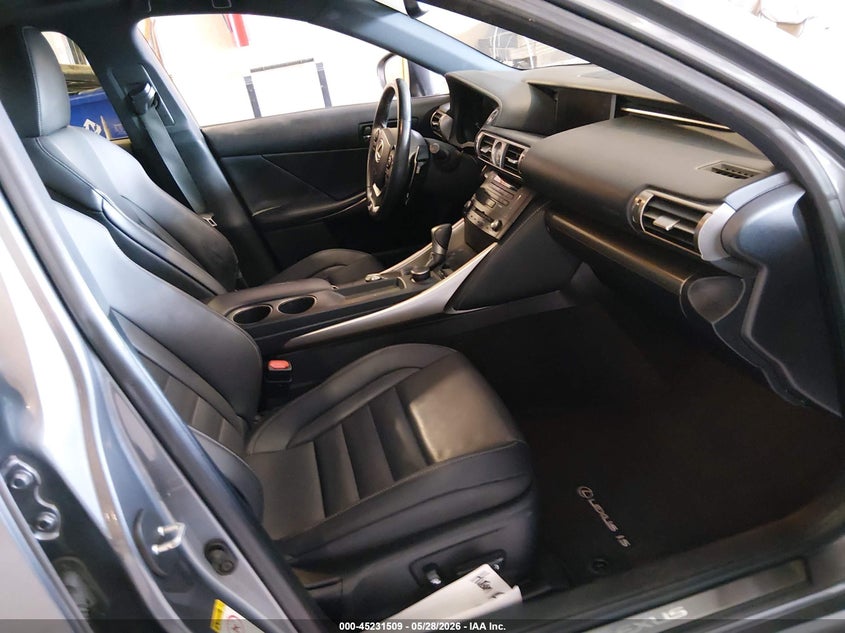 2015 Lexus Is VIN JTHBF1D23F5045744 IAAI salvage auction — FRONT END, Salvage (Tennessee), sold $4,250 on 2026-07-06 (photo 5)