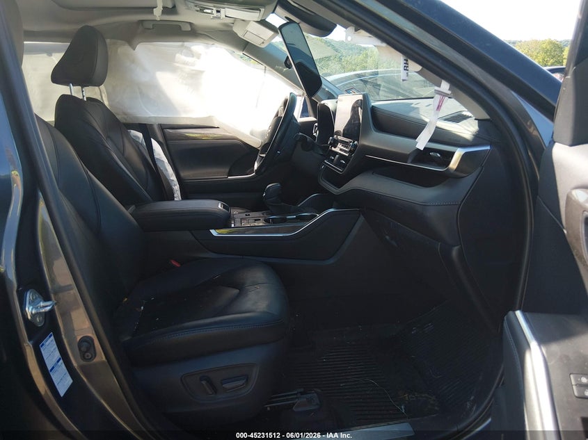 2020 Toyota Highlander VIN 5TDXBRCH8LS006452 IAAI salvage auction — LEFT SIDE, Salvage Title, sold $7,400 on 2026-07-23 (photo 5)
