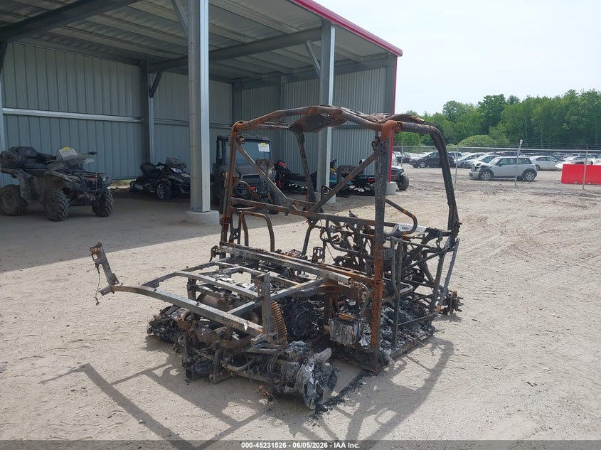 2024 Cf moto Uforce VIN LCELV1Z21RM002631 IAAI salvage auction — BURN, Bill Of Sale (Maine), sold $25 on 2026-07-27 (photo 4)