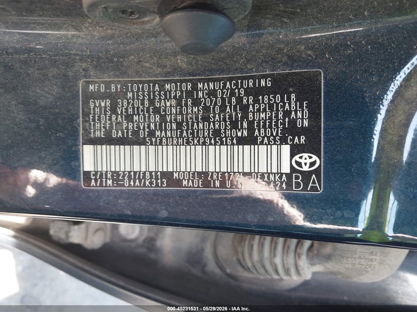 2019 Toyota Corolla VIN 5YFBURHE5KP945164 IAAI salvage auction — REAR END, Salvage Title, sold $2,400 on 2026-07-09 (photo 9)