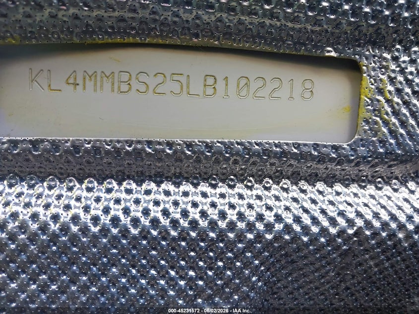 2020 Buick Encore gx VIN KL4MMBS25LB102218 IAAI salvage auction — SIDE, Salvage (Massachusetts), sold $2,650 on 2026-07-31 (photo 9)