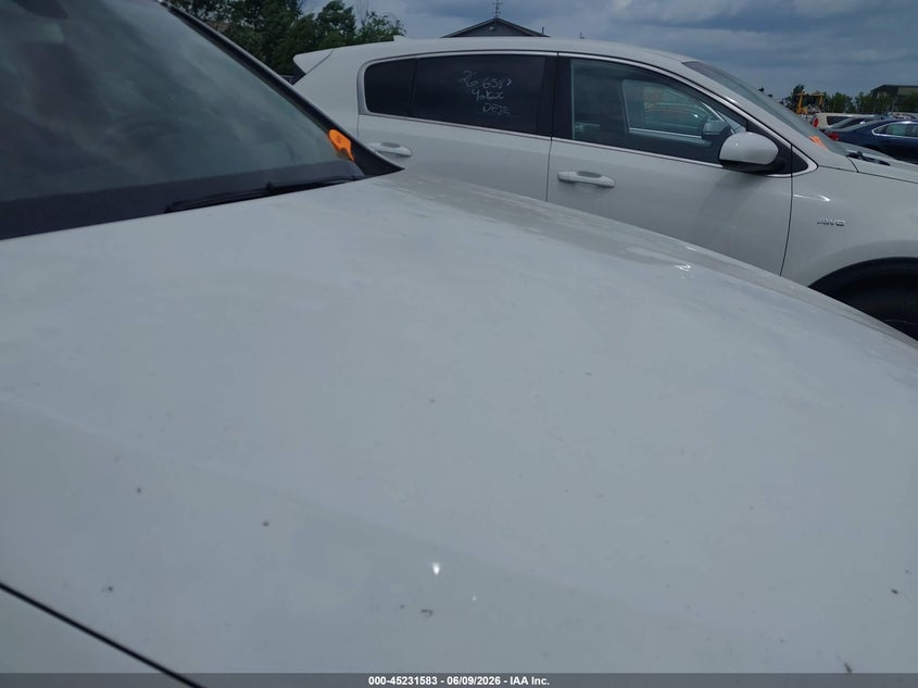 2019 Mercedes-benz Glc VIN WDC0G4KB1KV167663 IAAI salvage auction — HAIL, Salvage Title, sold $10,500 on 2026-07-14 (photo 6)