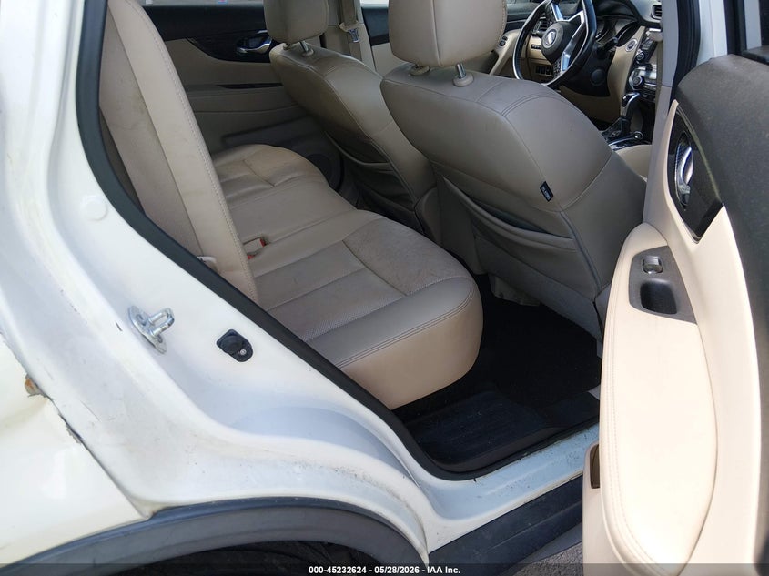 2017 Nissan Rogue VIN JN8AT2MVXHW273957 IAAI salvage auction — RIGHT SIDE, Salvage (Connecticut), sold $625 on 2026-07-14 (photo 8)