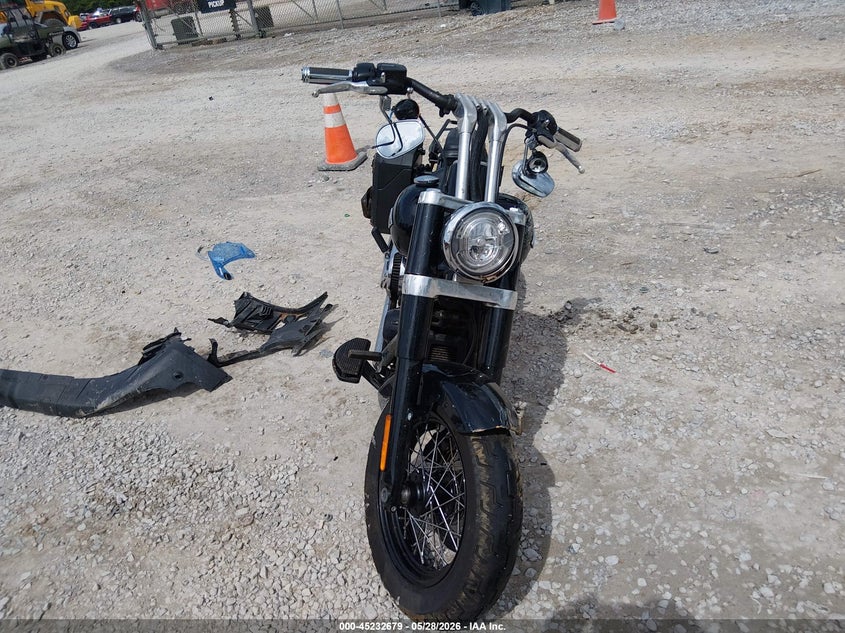 2021 Harley-davidson VIN 1HD1YDJ13MB068880 IAAI salvage auction — LEFT SIDE, Salvage Title, sold $200 on 2026-07-28 (photo 5)