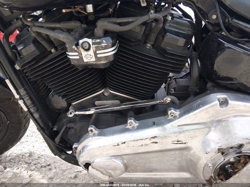 2021 Harley-davidson VIN 1HD1YDJ13MB068880 IAAI salvage auction — LEFT SIDE, Salvage Title, sold $200 on 2026-07-28 (photo 9)