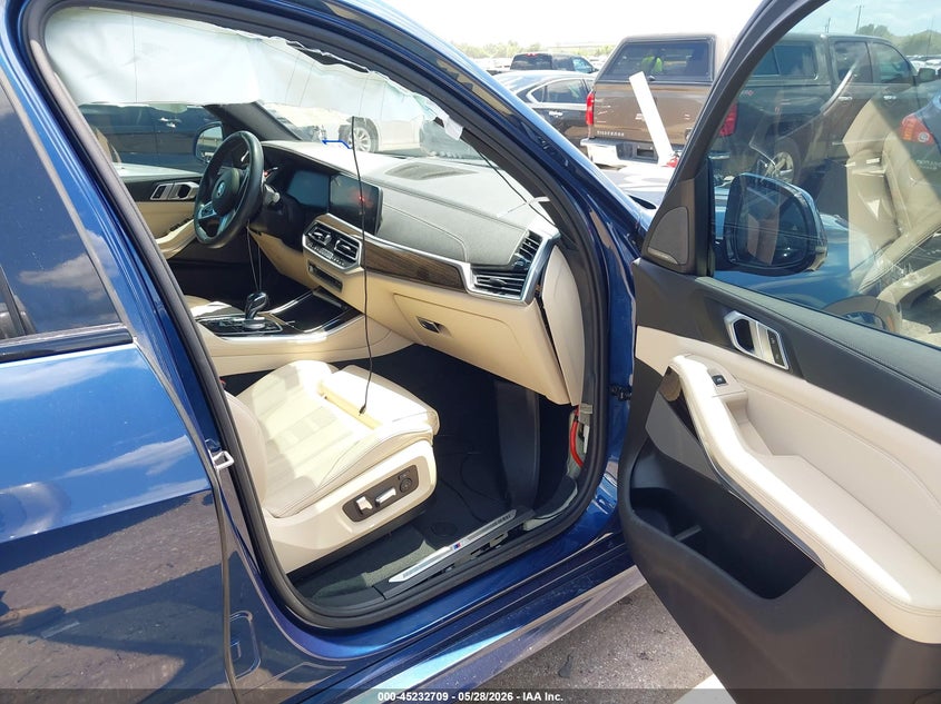 2021 BMW X5 VIN 5UXCR4C08M9E00963 IAAI salvage auction — REAR END, Salvage Title, sold $17,000 on 2026-07-22 (photo 5)