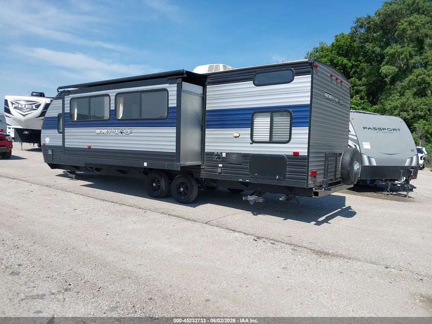 2021 Forest riv Greywolf 2 VIN 4X4TCKB26MK070198 IAAI salvage auction — REAR END, Salvage (Missouri), sold $7,150 on 2026-08-05 (photo 3)