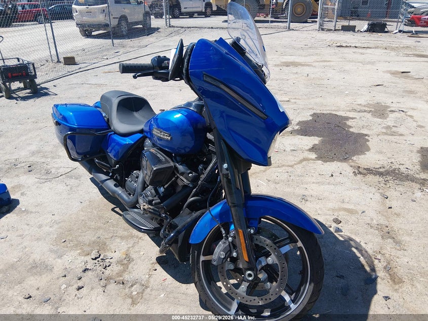 2024 Harley-davidson Street glide VIN 1HD1KB719RB621424 IAAI salvage auction — LEFT FRONT, Salvage (West Virginia), sold $10,300 on 2026-09-03 (photo 1)