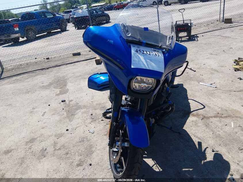 2024 Harley-davidson Street glide VIN 1HD1KB719RB621424 IAAI salvage auction — LEFT FRONT, Salvage (West Virginia), sold $10,300 on 2026-09-03 (photo 5)