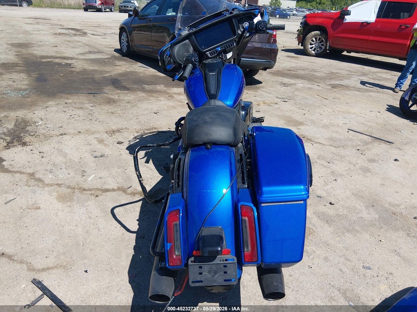 2024 Harley-davidson Street glide VIN 1HD1KB719RB621424 IAAI salvage auction — LEFT FRONT, Salvage (West Virginia), sold $10,300 on 2026-09-03 (photo 6)