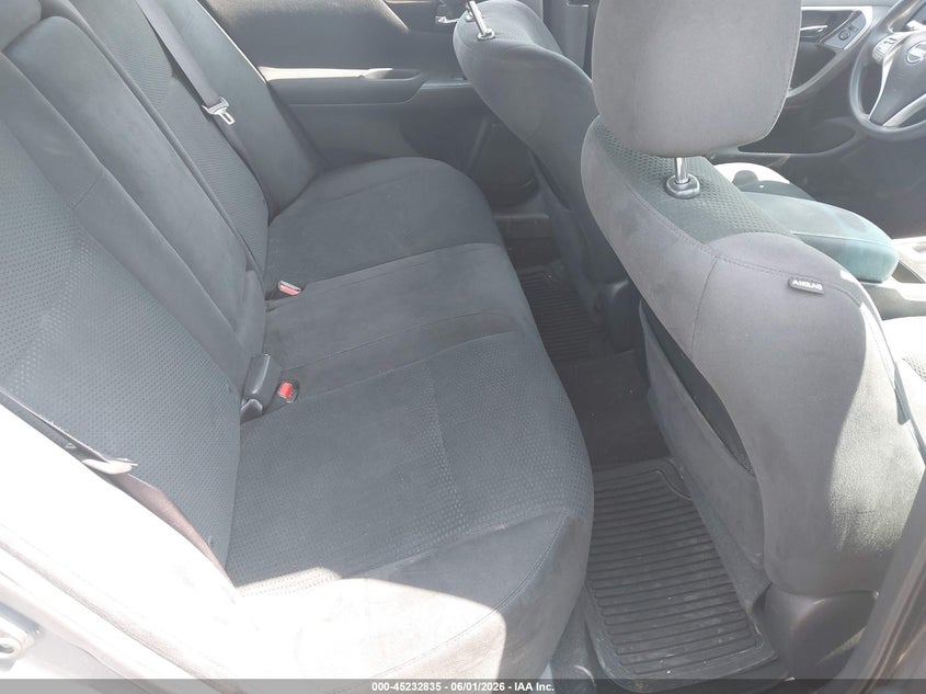 2014 Nissan Altima VIN 1N4AL3AP3EN357598 IAAI salvage auction — RIGHT FRONT, Salvage Title, sold $450 on 2026-07-29 (photo 8)