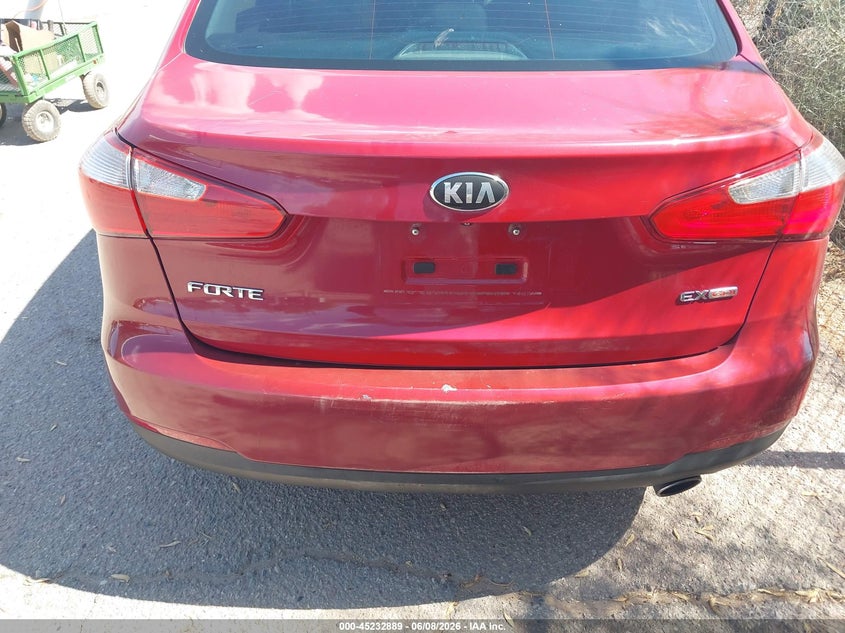 2014 Kia Forte VIN KNAFX4A86E5050281 IAAI salvage auction — REAR END, Salvage Title, sold $975 on 2026-07-16 (photo 6)