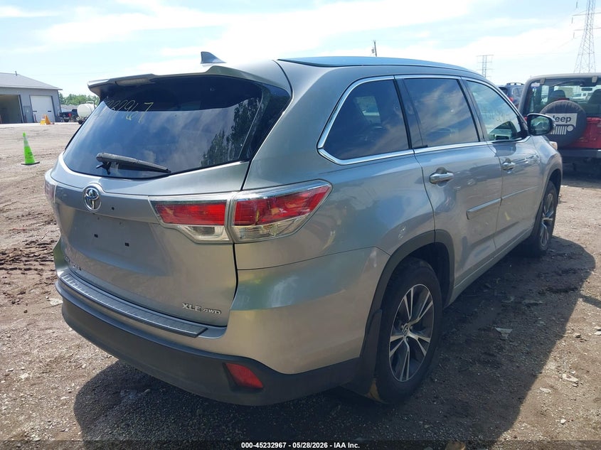 2016 Toyota Highlander VIN 5TDJKRFH5GS274589 IAAI salvage auction — LEFT SIDE, Clear (Indiana), sold $11,550 on 2026-07-08 (photo 4)