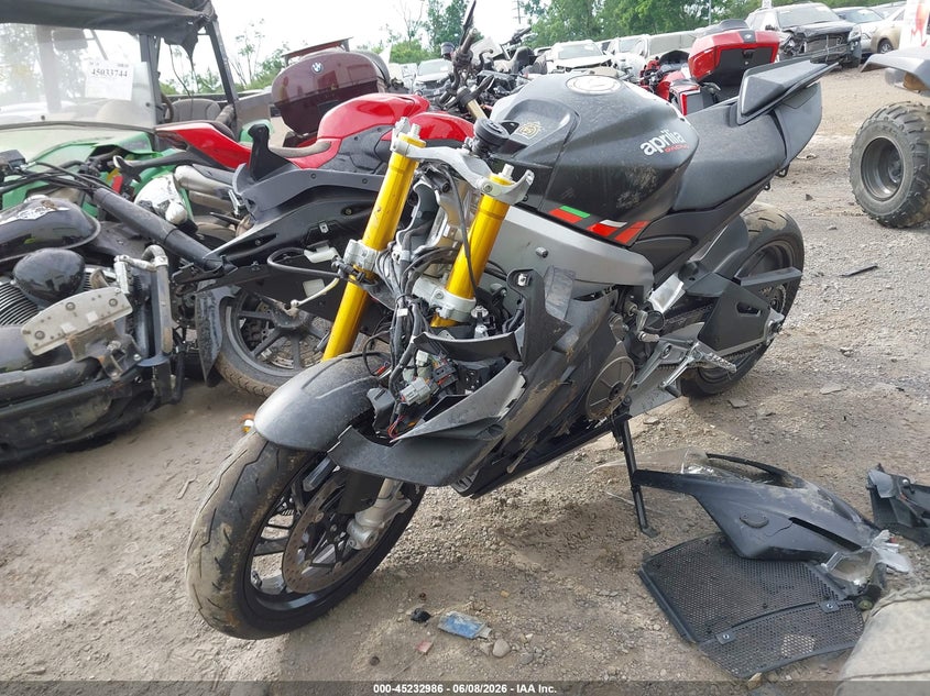 2025 Aprilia Rs VIN ZD4KSUG04SS003625 IAAI salvage auction — FRONT END, Salvage Title, sold $275 on 2026-07-28 (photo 2)