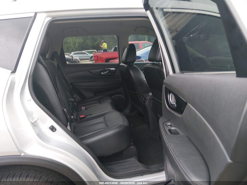 2018 Nissan Rogue VIN 5N1AT2MV7JC731355 IAAI salvage auction — FRONT END, Salvage (Missouri), sold $3,300 on 2026-07-09 (photo 8)