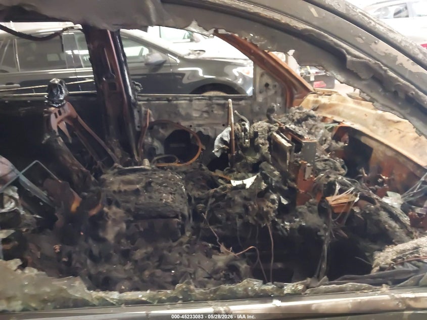 2019 Gmc VIN 1GKS2GKC4KR389943 IAAI salvage auction — EXTERIOR BURN, Salvage Title, sold $150 on 2026-07-22 (photo 5)