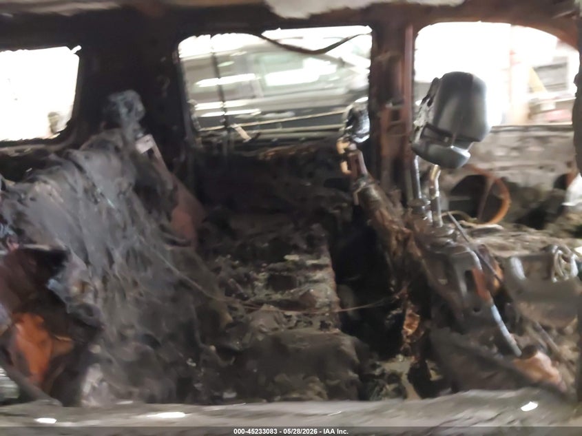 2019 Gmc VIN 1GKS2GKC4KR389943 IAAI salvage auction — EXTERIOR BURN, Salvage Title, sold $150 on 2026-07-22 (photo 8)