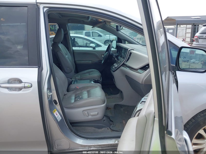2015 Toyota Sienna VIN 5TDYK3DC4FS585447 IAAI salvage auction — HAIL, Original (Texas), sold $3,150 on 2026-07-09 (photo 5)